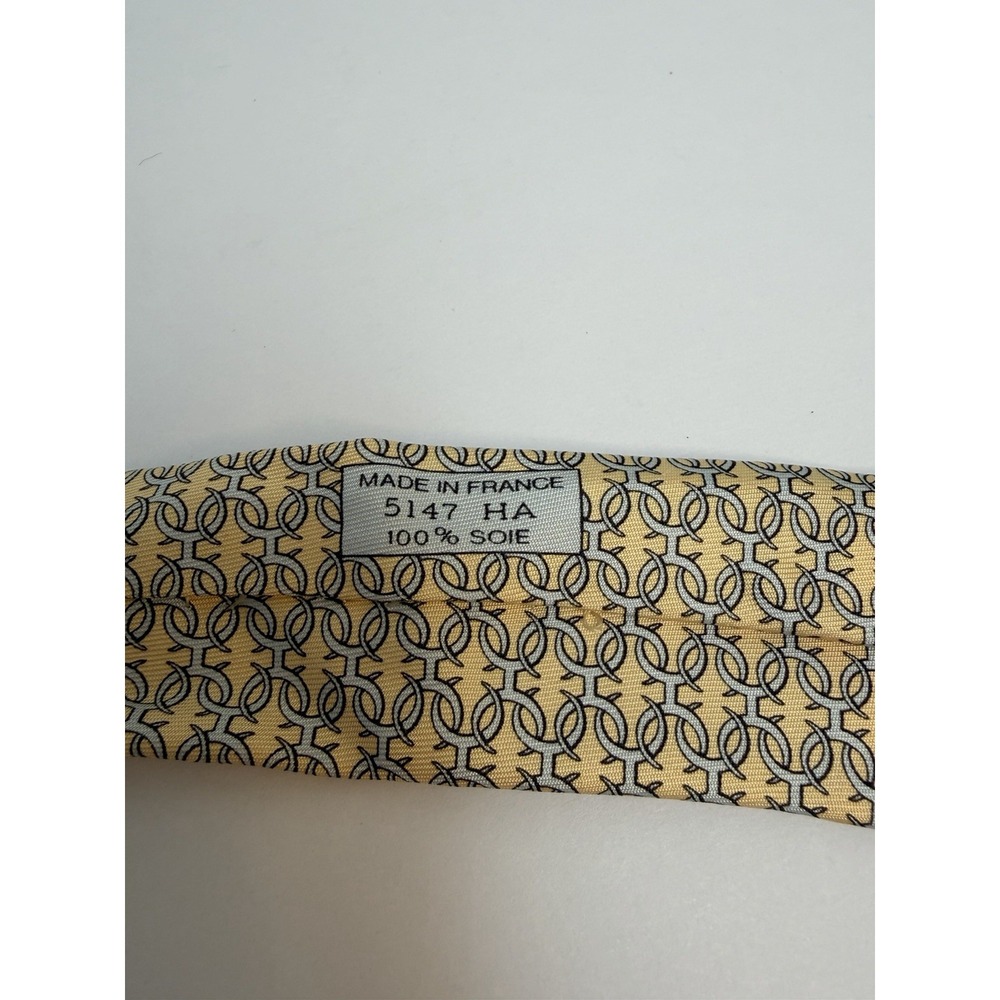 Hermes Interlocking H Yellow and Blue 100% Silk Tie #5147 HA 62 Inches Long - Picture 5 of 6
